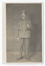 Middlesex Regiment Soldier front